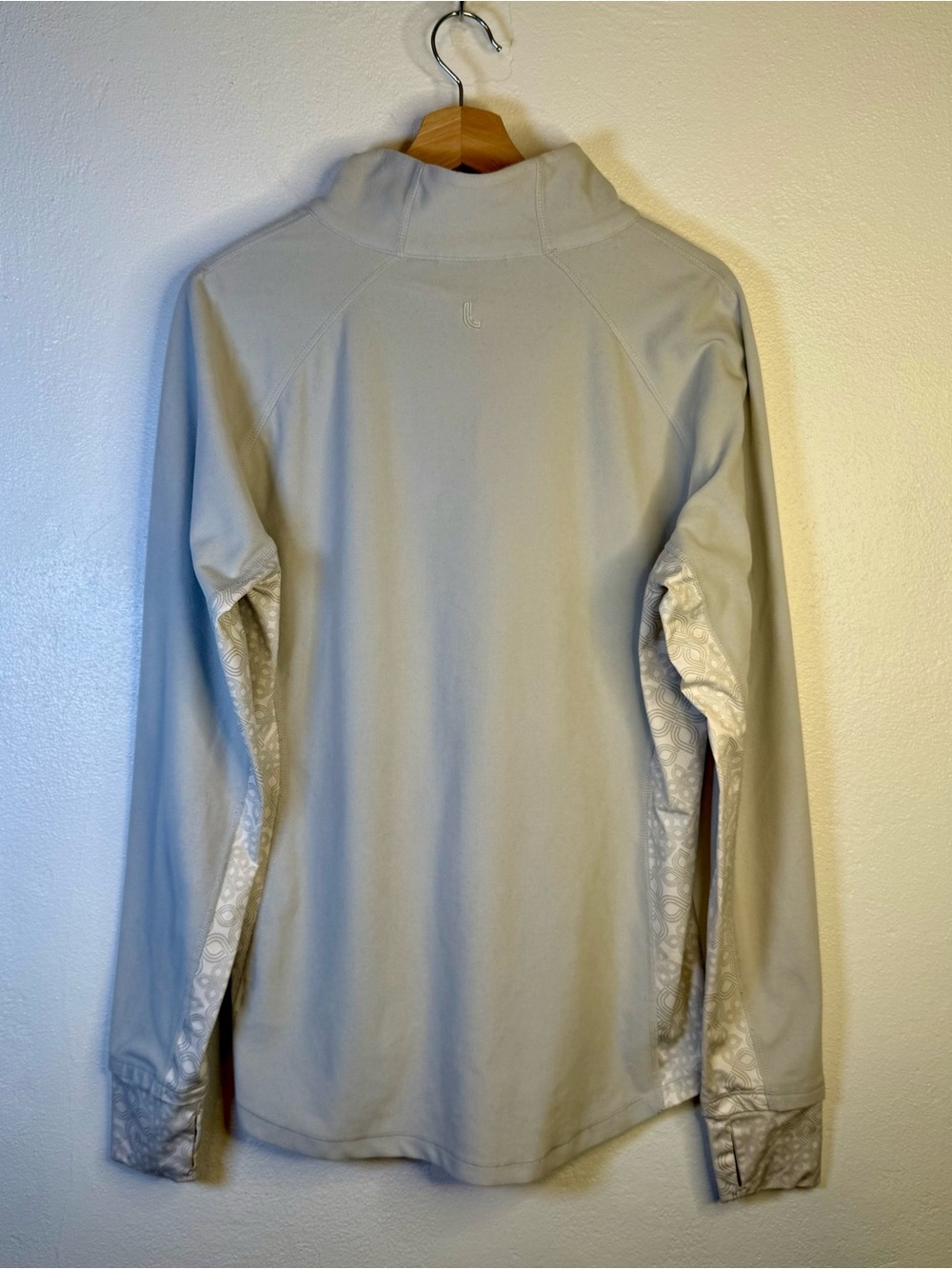 Lole Women’s Light Gray Quarter-Zip Pullover Top Size XL - Picture 10 of 16